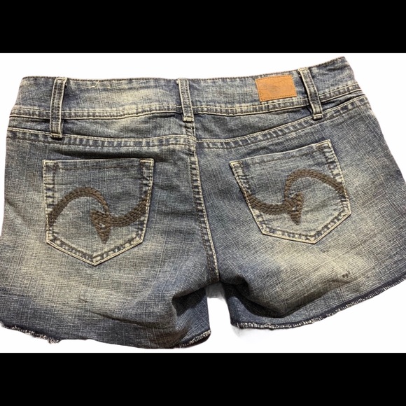 YMI Blue Jean Shorts Size 7 - Picture 2 of 4